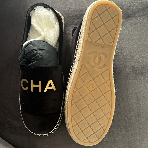 Brand new black and gold velvet Chanel Espadrilles - Picture 4 of 5